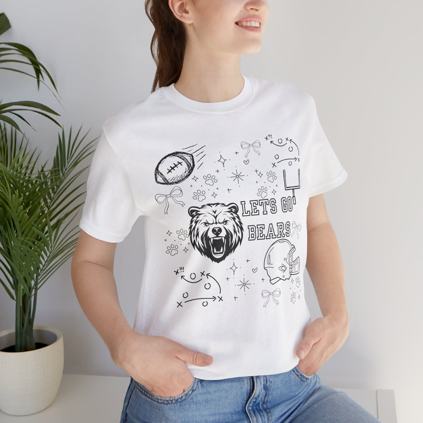 Bear Football Fan Tee – Perfect for Game Days, Sporty Casual Wear, Gifts for Sports Lovers, Unisex Tee, Holiday Apparel