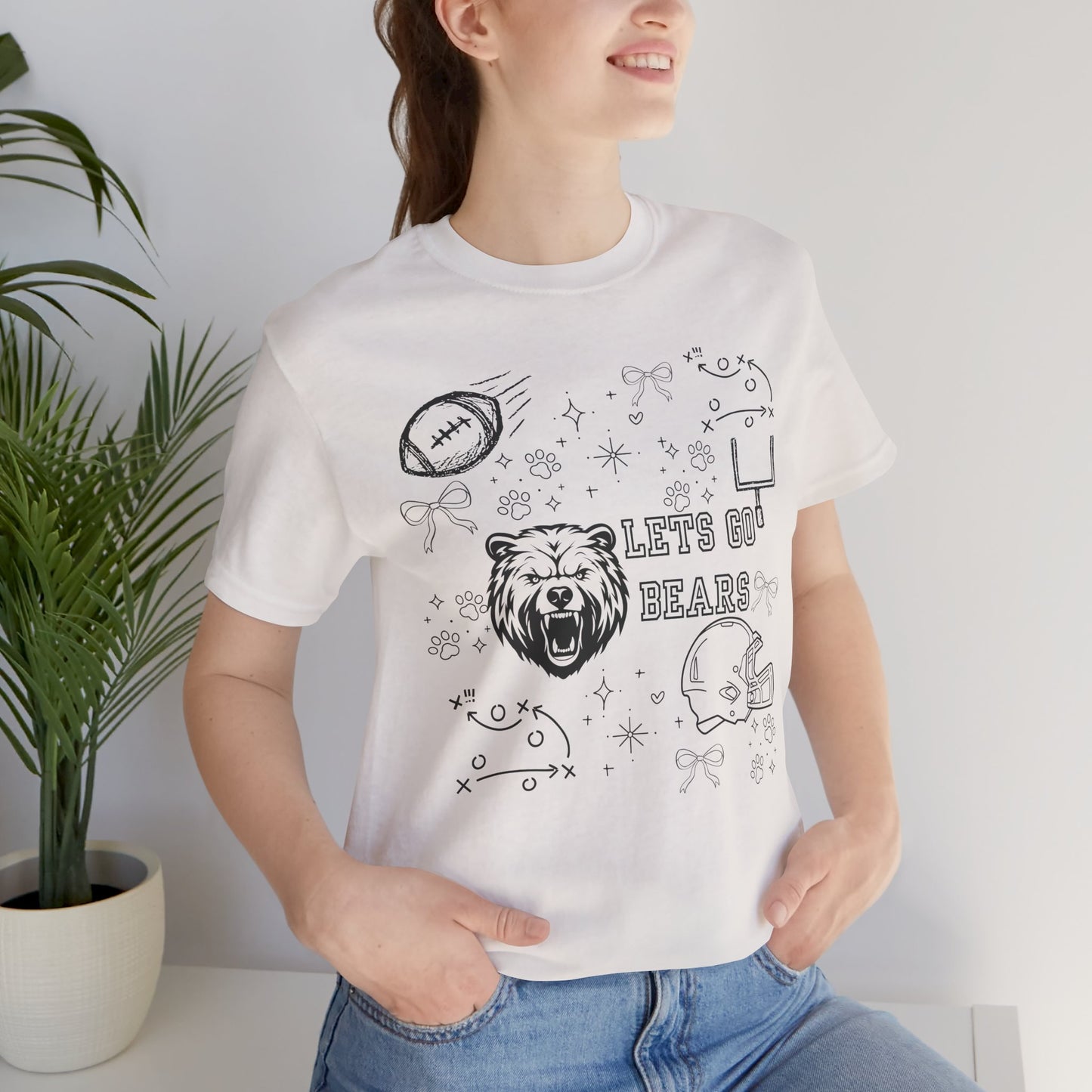 Bear Football Fan Tee – Perfect for Game Days, Sporty Casual Wear, Gifts for Sports Lovers, Unisex Tee, Holiday Apparel